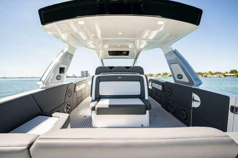 42ft Cigarette Yacht For Sale