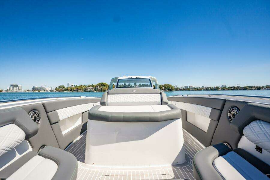 42ft Cigarette Yacht For Sale