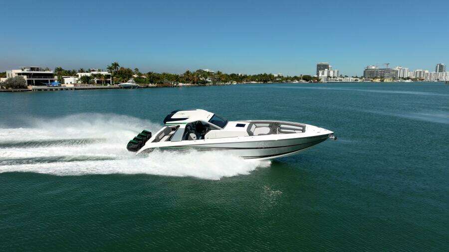 42ft Cigarette Yacht For Sale