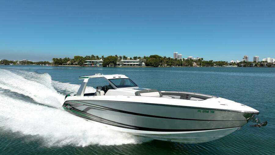 42ft Cigarette Yacht For Sale