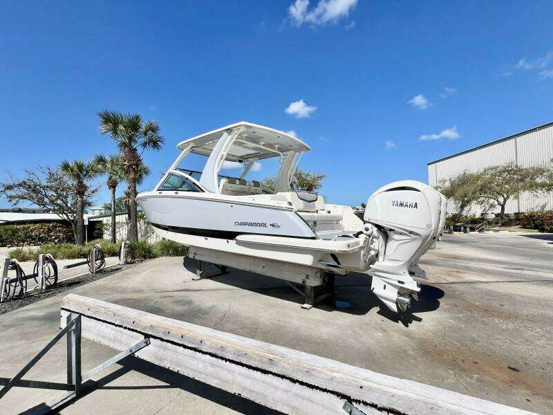 30ft Chaparral Yacht For Sale
