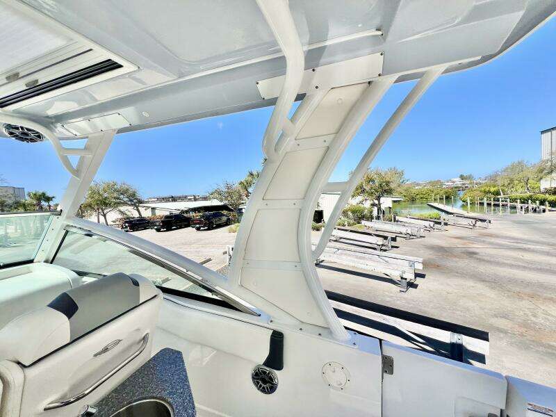 30ft Chaparral Yacht For Sale