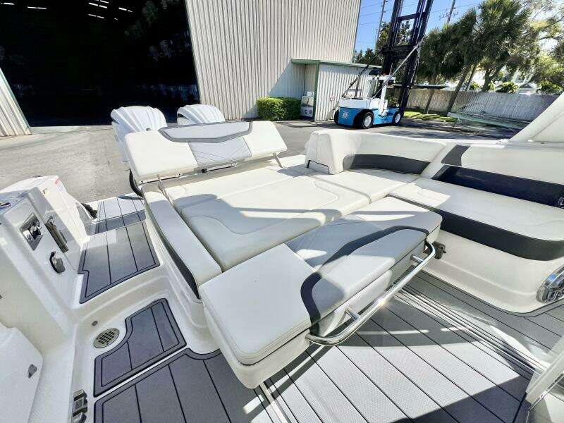 30ft Chaparral Yacht For Sale