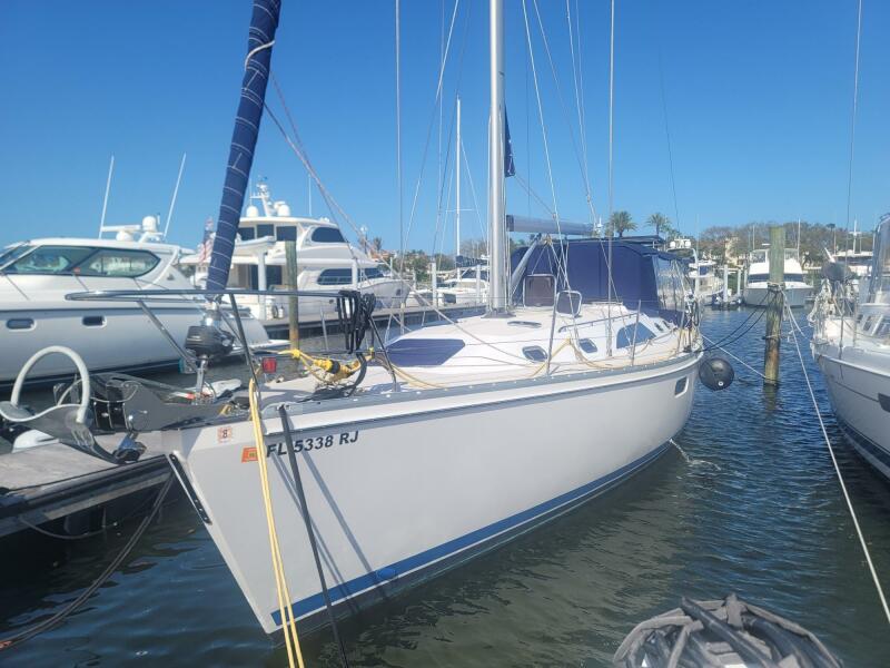 44' 2015 Catalina 