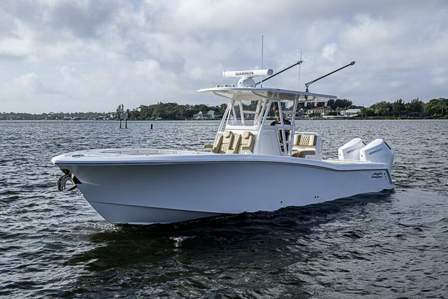 33' 2023 Invincible 33 Open Fisherman