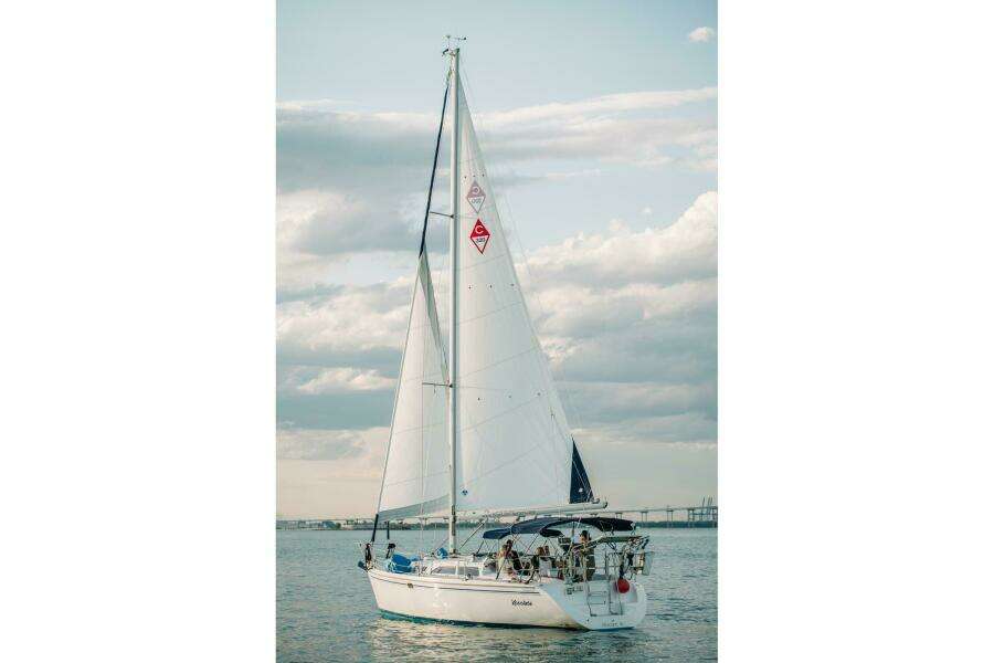 XOCOLATA 32ft Catalina Yacht For Sale