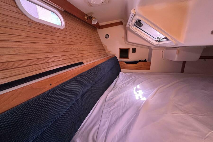 32' 2006 Catalina 320