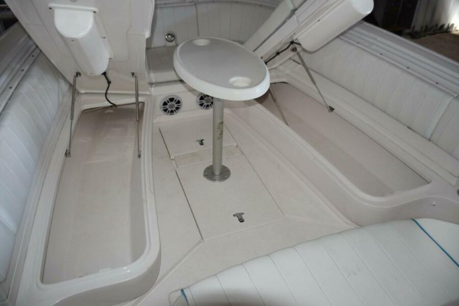 32' 2017 Intrepid 327 CC