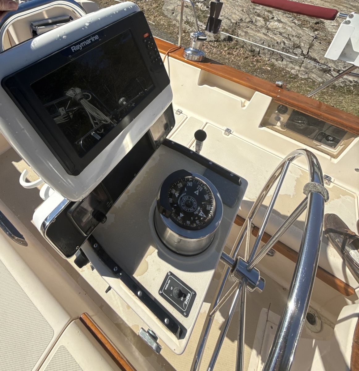 38' 1995 Island Packet 37