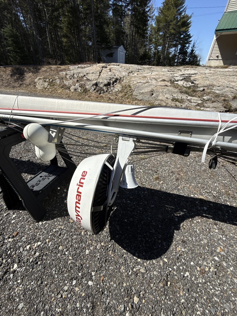 38' 1995 Island Packet 37