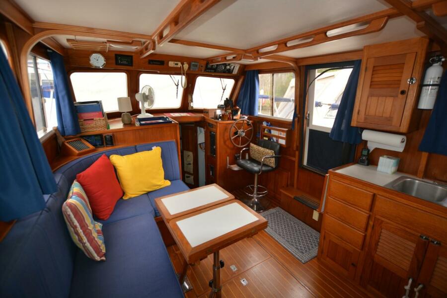 36' 1998 Monk 36 Double Cabin