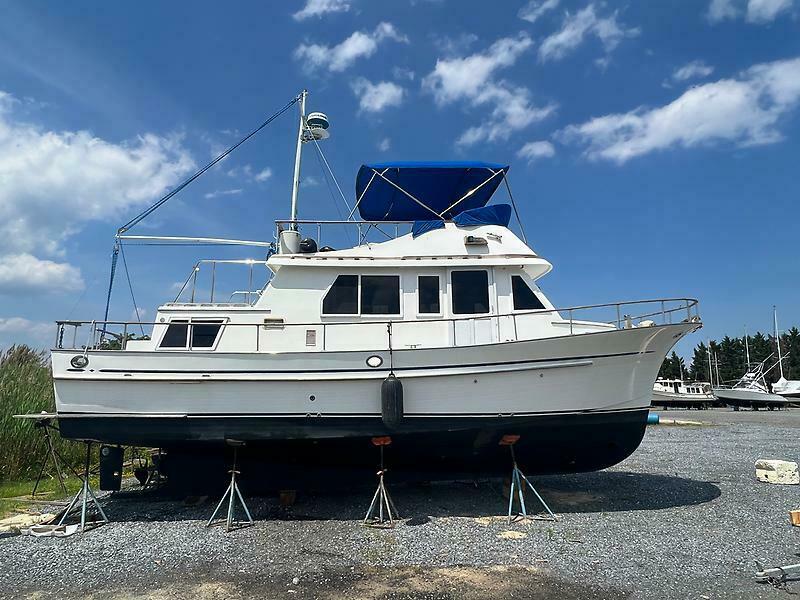37' 1987 Hershine Newburyport