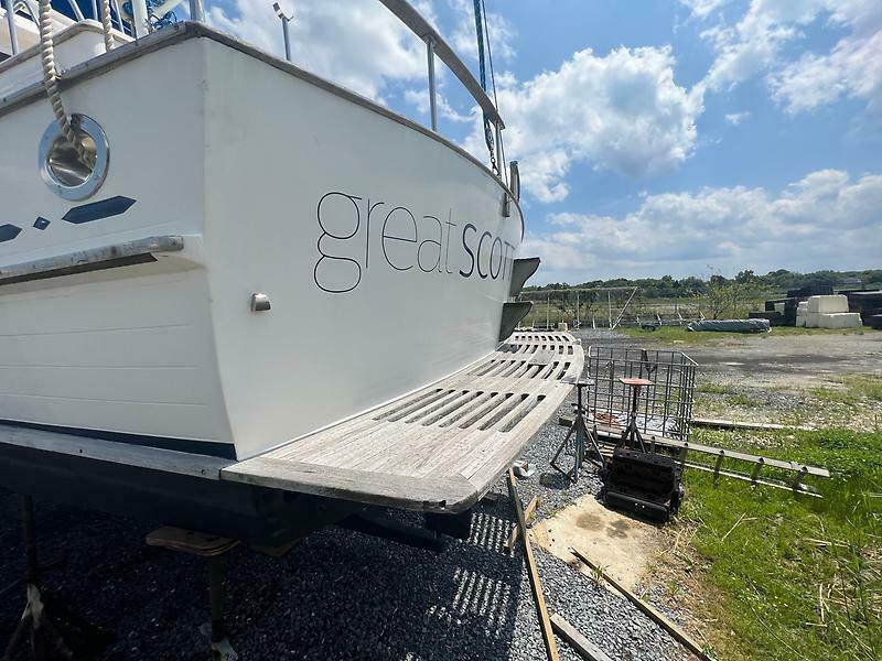 37' 1987 Hershine Newburyport