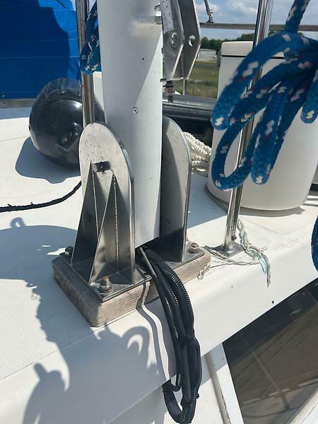 37' 1987 Hershine Newburyport