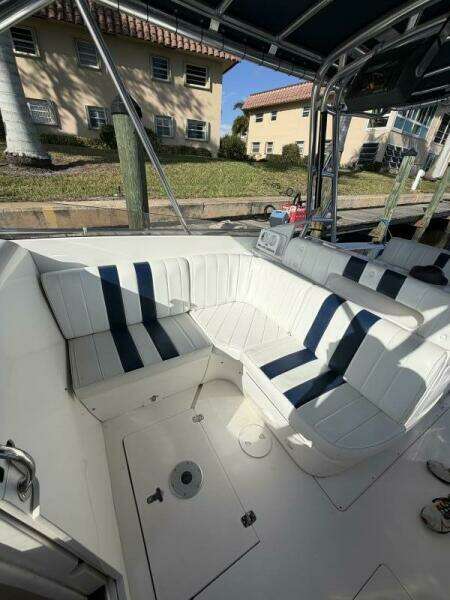 31ft Intrepid Yacht For Sale