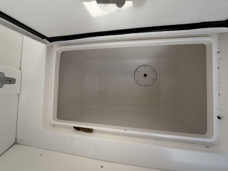 31' 2003 Intrepid 310