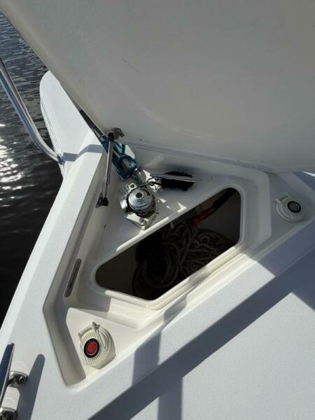 31' 2003 Intrepid 310