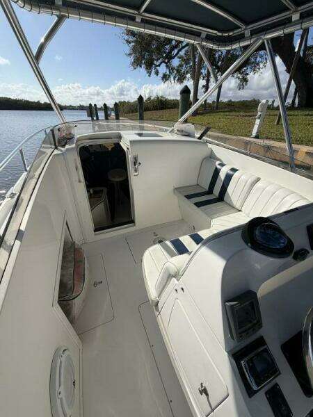 31ft Intrepid Yacht For Sale