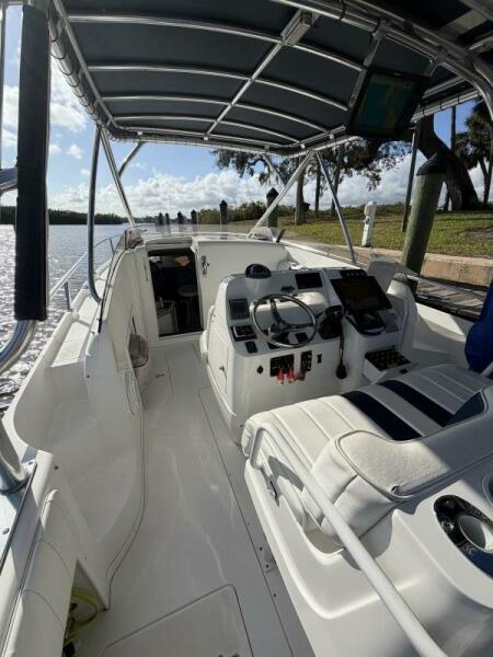 31' 2003 Intrepid 310