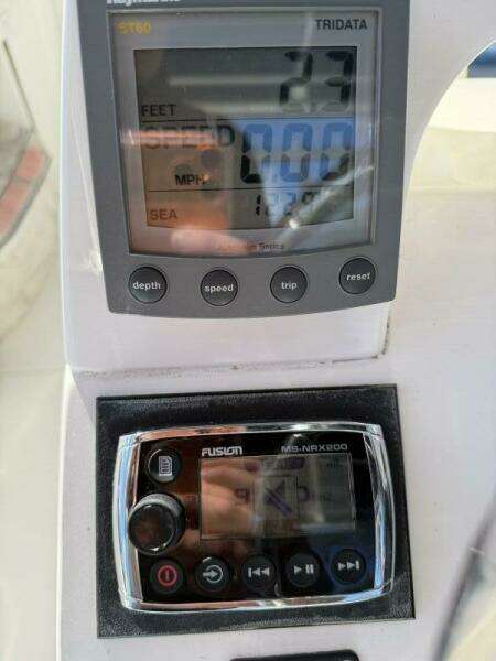 31ft Intrepid Yacht For Sale