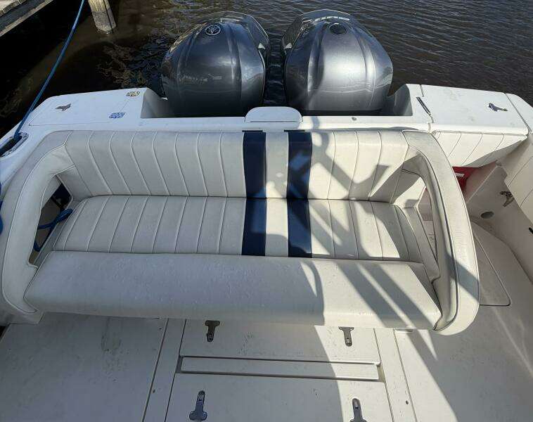 31ft Intrepid Yacht For Sale