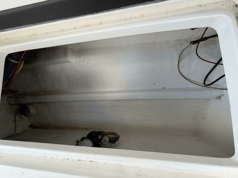 31ft Intrepid Yacht For Sale