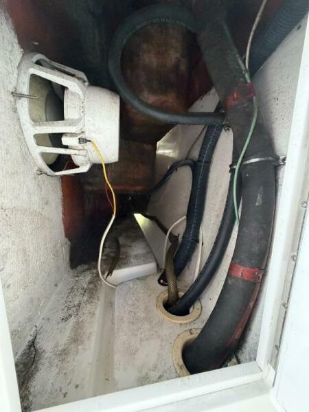 31' 2003 Intrepid 310