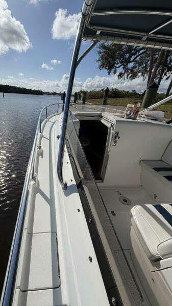 31ft Intrepid Yacht For Sale