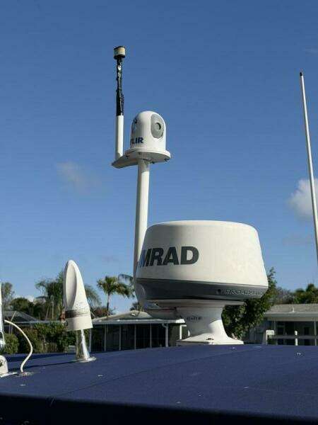 31ft Intrepid Yacht For Sale