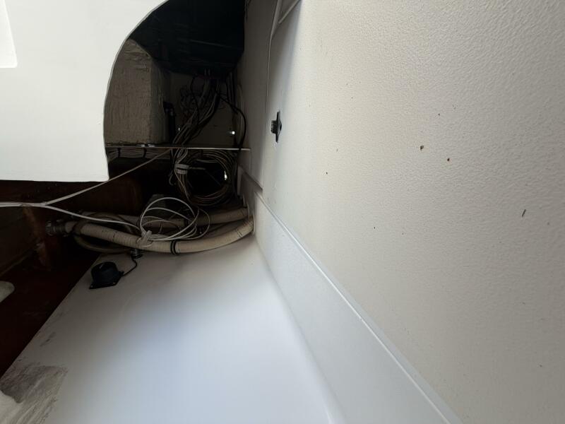 31' 2003 Intrepid 310