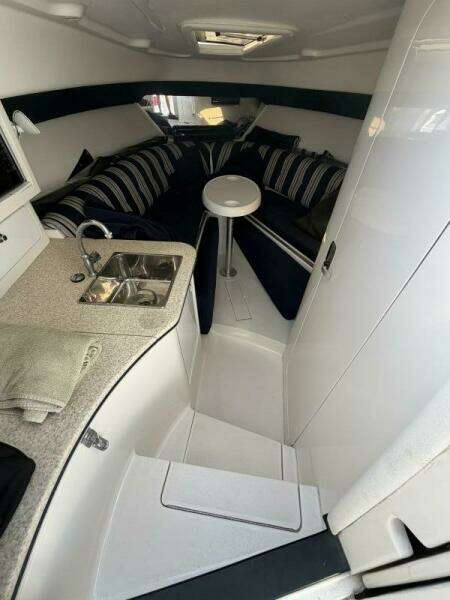 31ft Intrepid Yacht For Sale