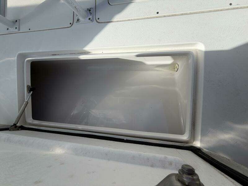 31ft Intrepid Yacht For Sale