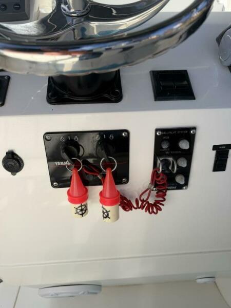 31' 2003 Intrepid 310