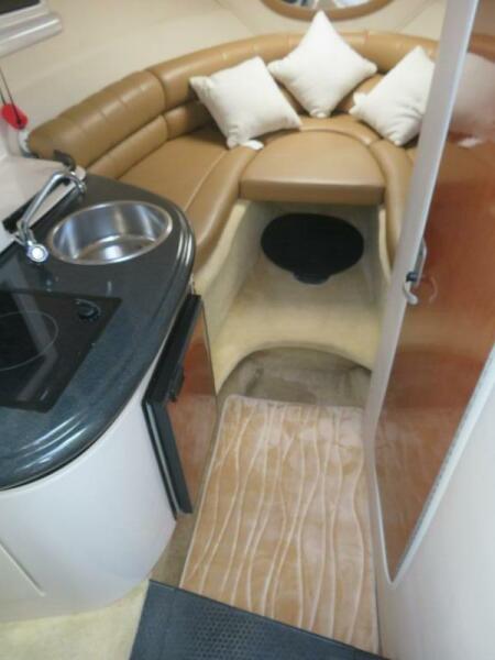 24' 2004 Monterey 245 CRUISER