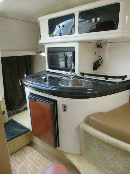 2004 Monterey 245 CRUISER