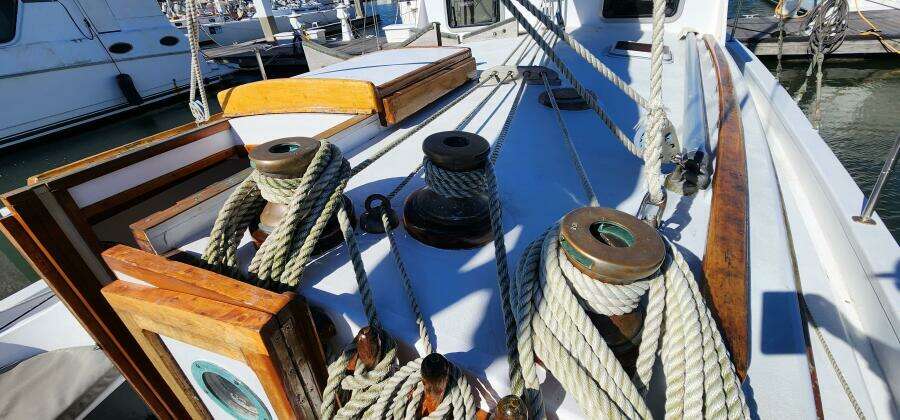 Hesper 32ft Tillotson Pearson Yacht For Sale