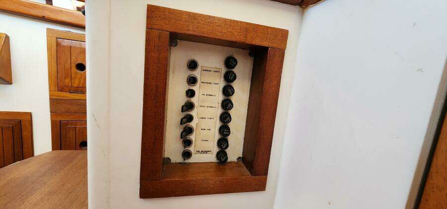 Hesper 32ft Tillotson Pearson Yacht For Sale