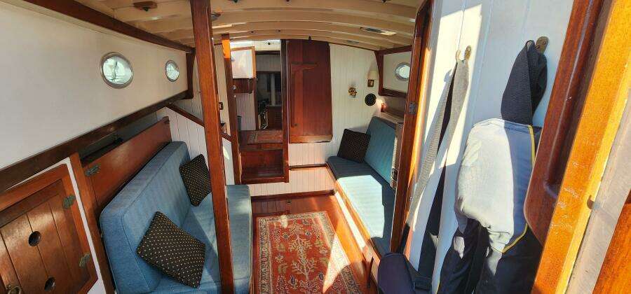 Hesper 32ft Tillotson Pearson Yacht For Sale