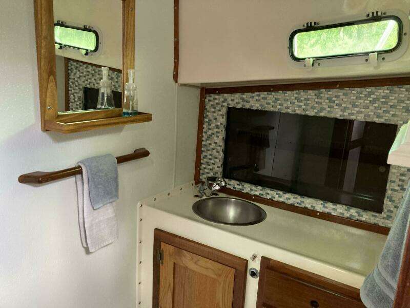 1978 Prairie Boat Works Coastal Cruiser