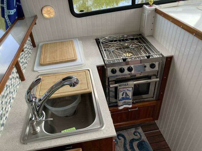 1978 Prairie Boat Works Coastal Cruiser