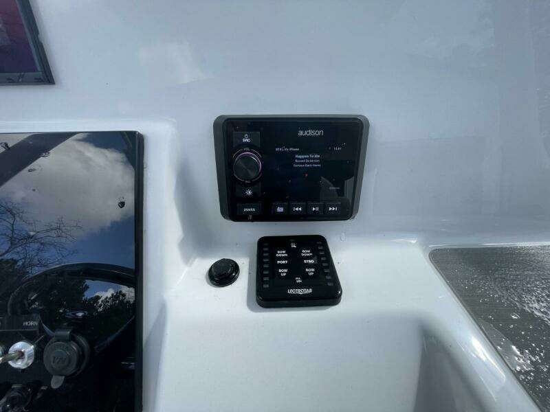 24ft Sea Pro Yacht For Sale