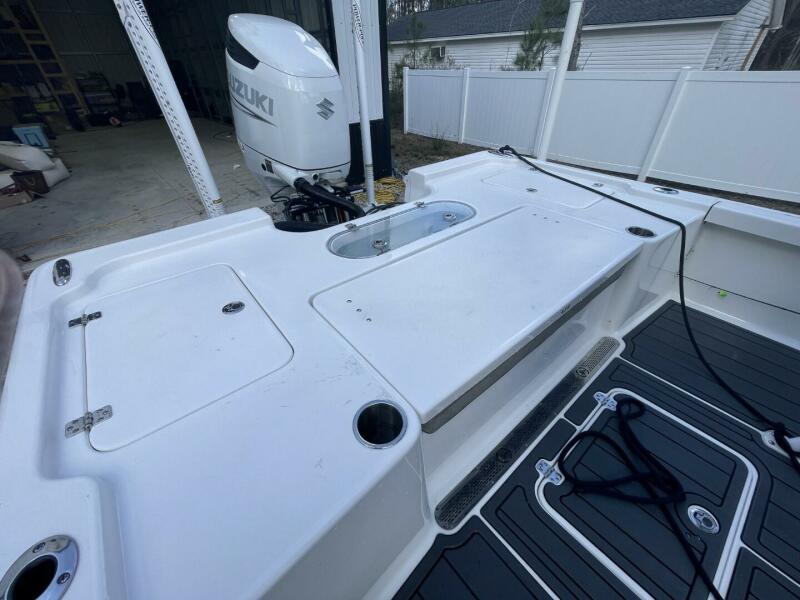 24' 2023 Sea Pro 248 DLX