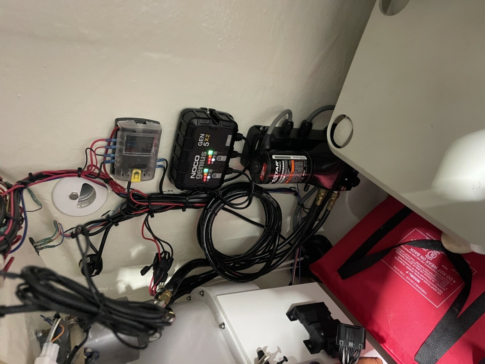 24' 2023 Sea Pro 248 DLX