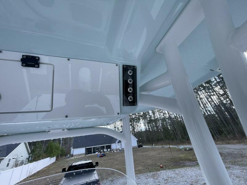 24' 2023 Sea Pro 248 DLX