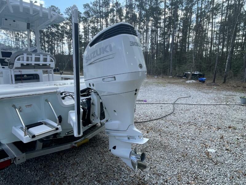 24' 2023 Sea Pro 248 DLX