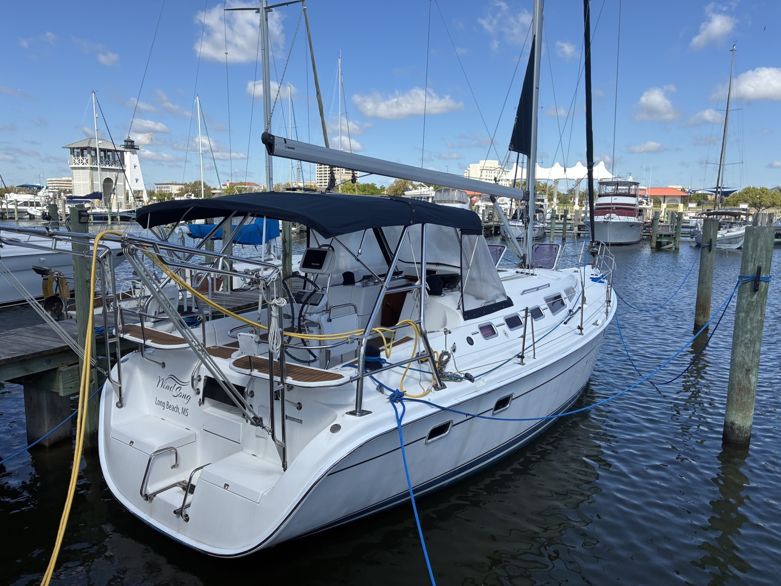 2008 Hunter 38 - Starboard