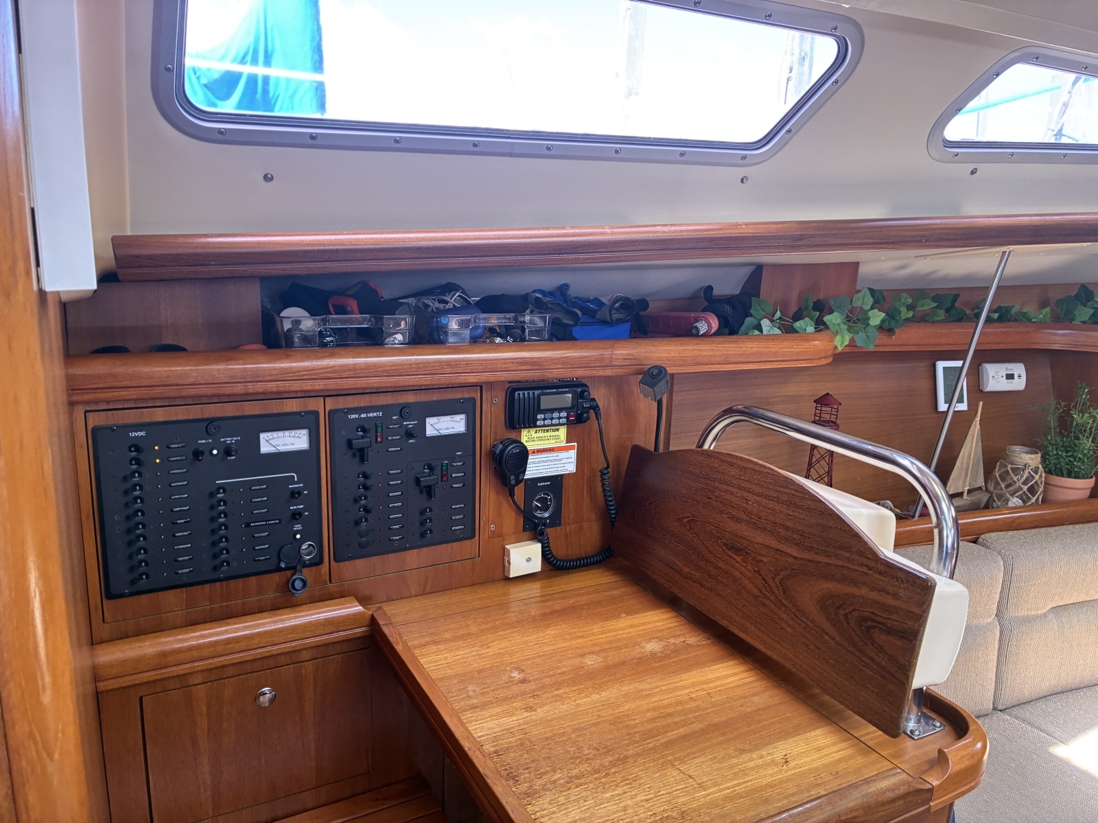 Wind Song 38ft Hunter Yacht For Sale