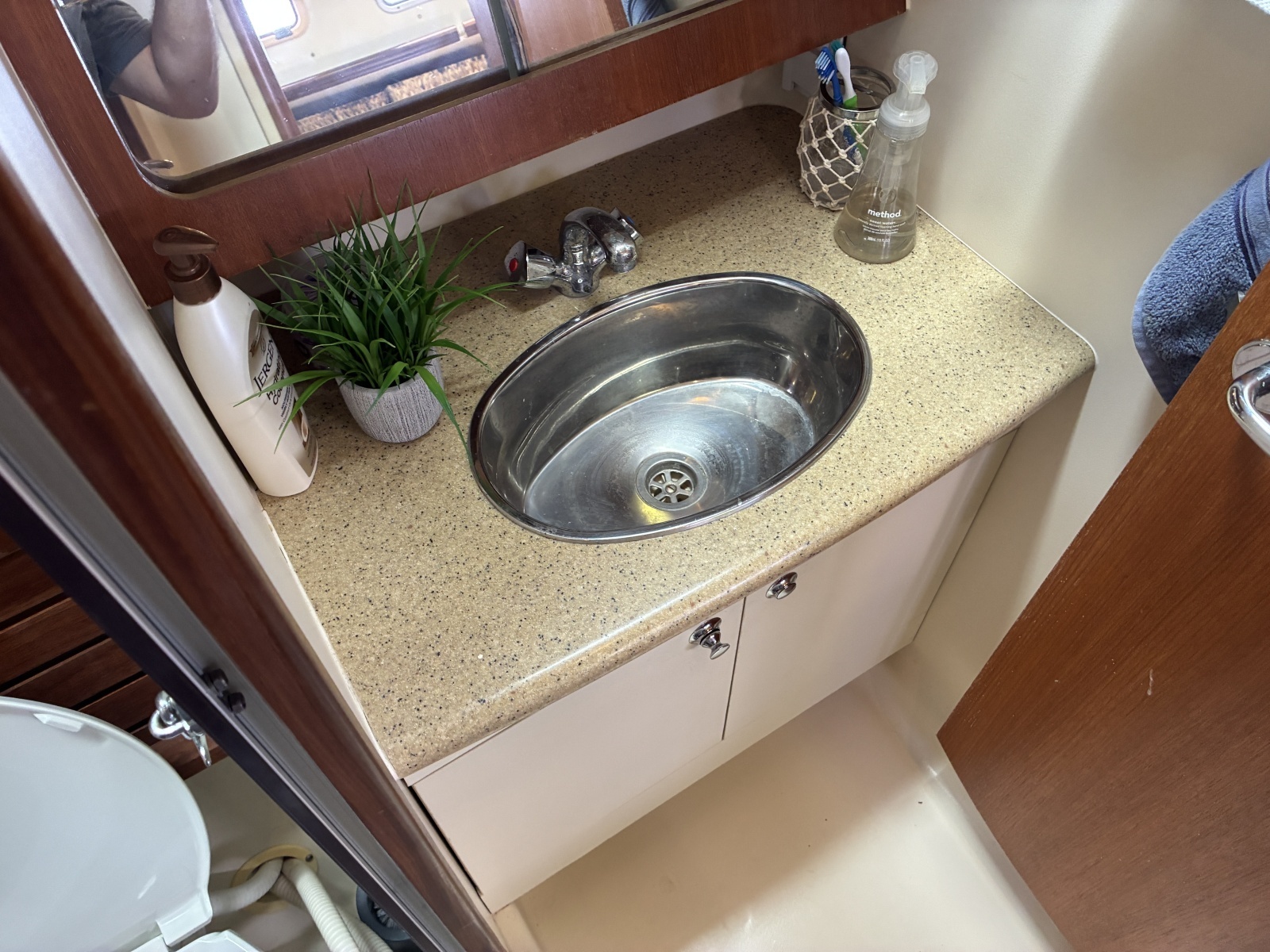 Wind Song 38ft Hunter Yacht For Sale