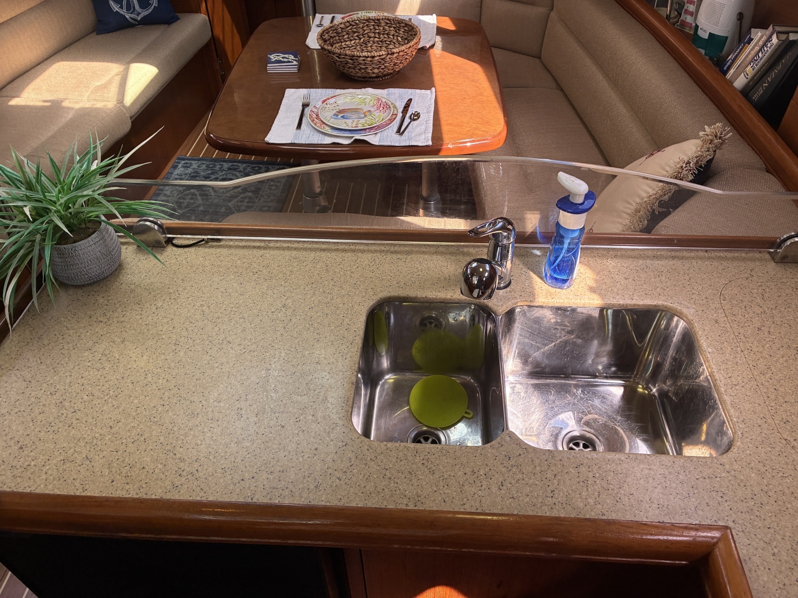 Wind Song 38ft Hunter Yacht For Sale