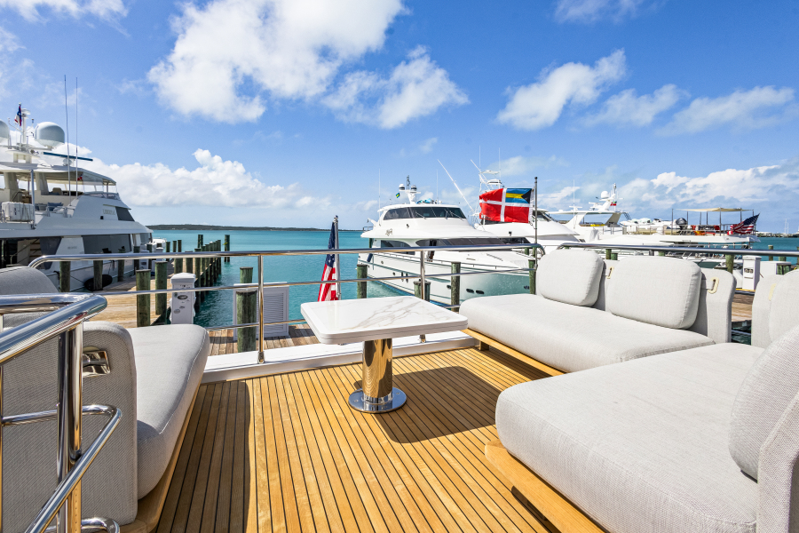 60' 2023 Azimut AZ60 FLY